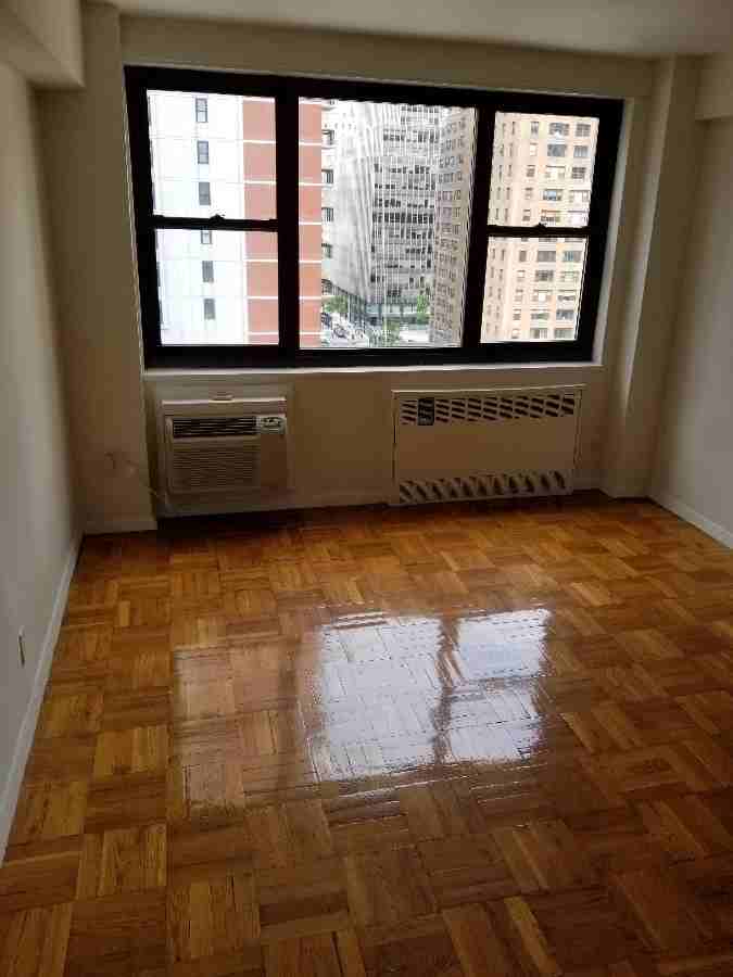 E 39th St #14B