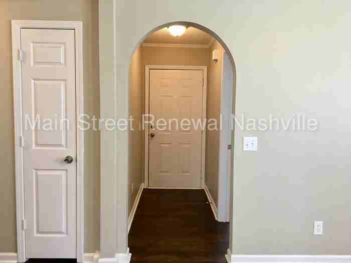 1104 Brittany Park Ln - Photo 2 of 27