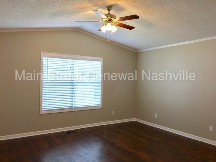 1104 Brittany Park Ln - Photo 3 of 27