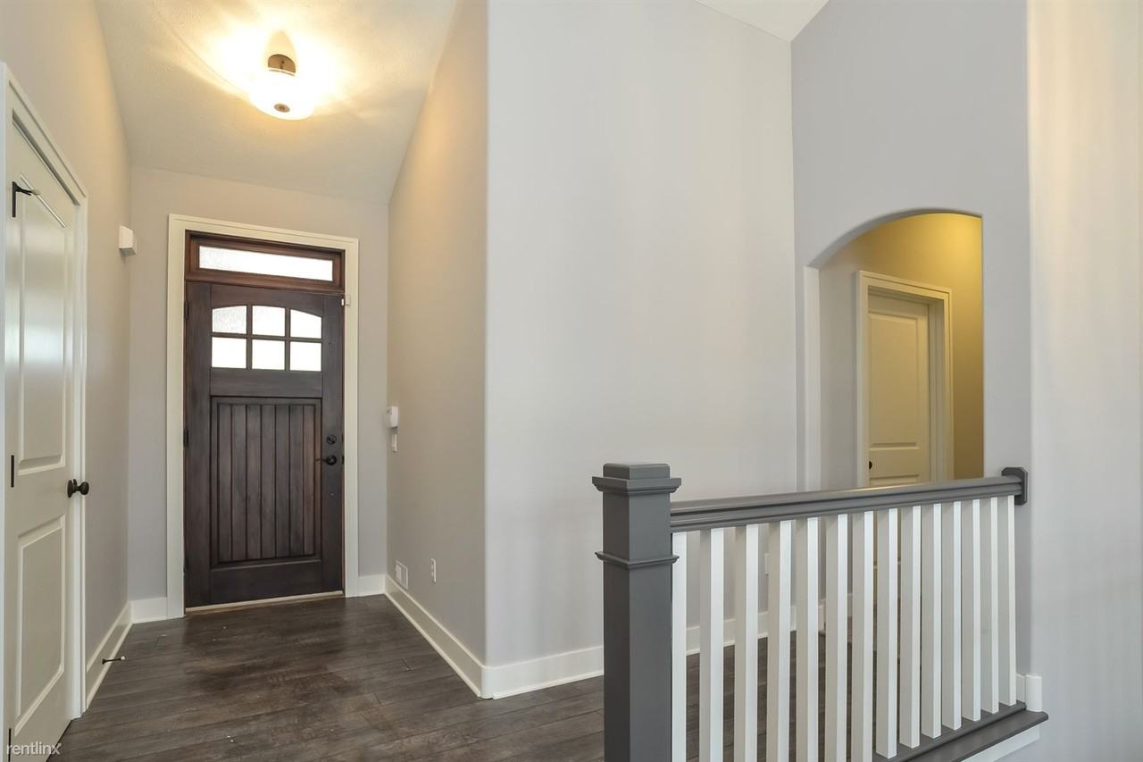 7752 Byron Depot Street Southwest - Photo 2 of 40