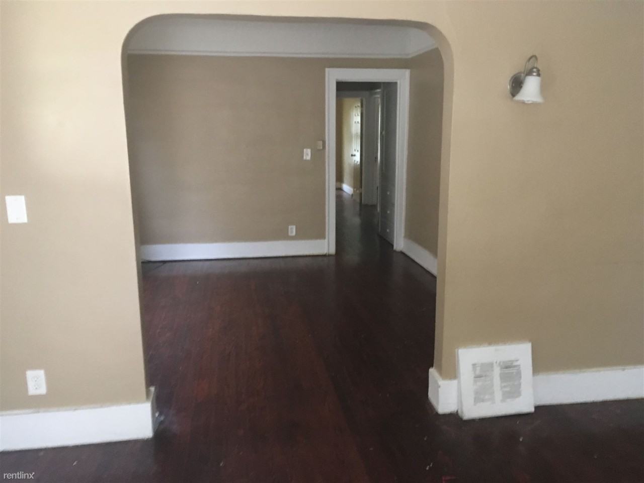 4776 Cortland St - Photo 2 of 8