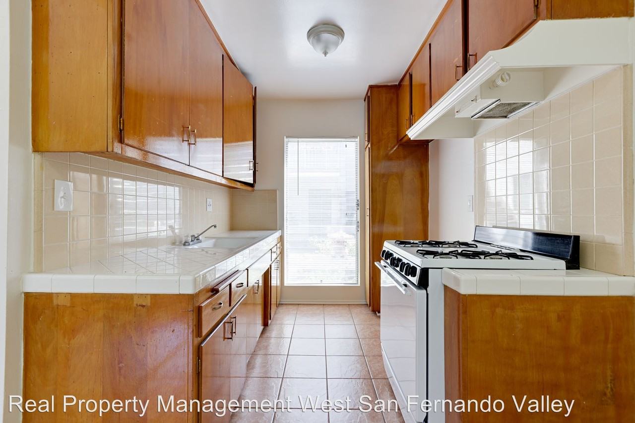 6701 Haskell Ave - Photo 3 of 6