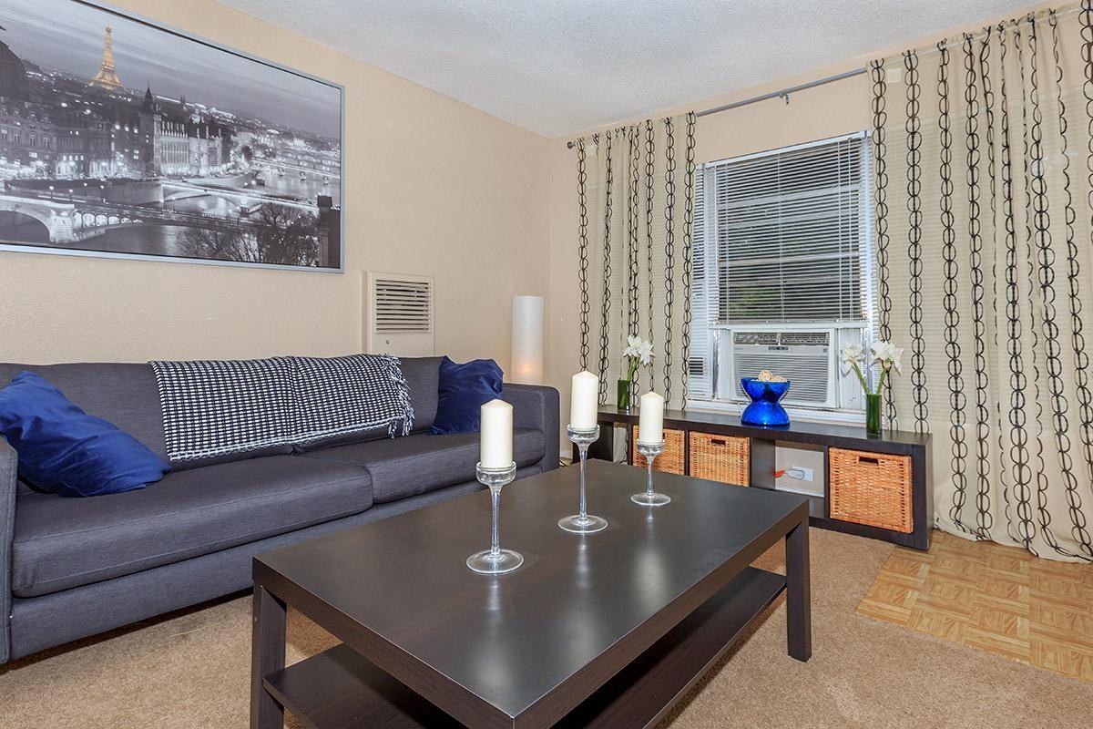 Southway Manor - Photo 2 of 14