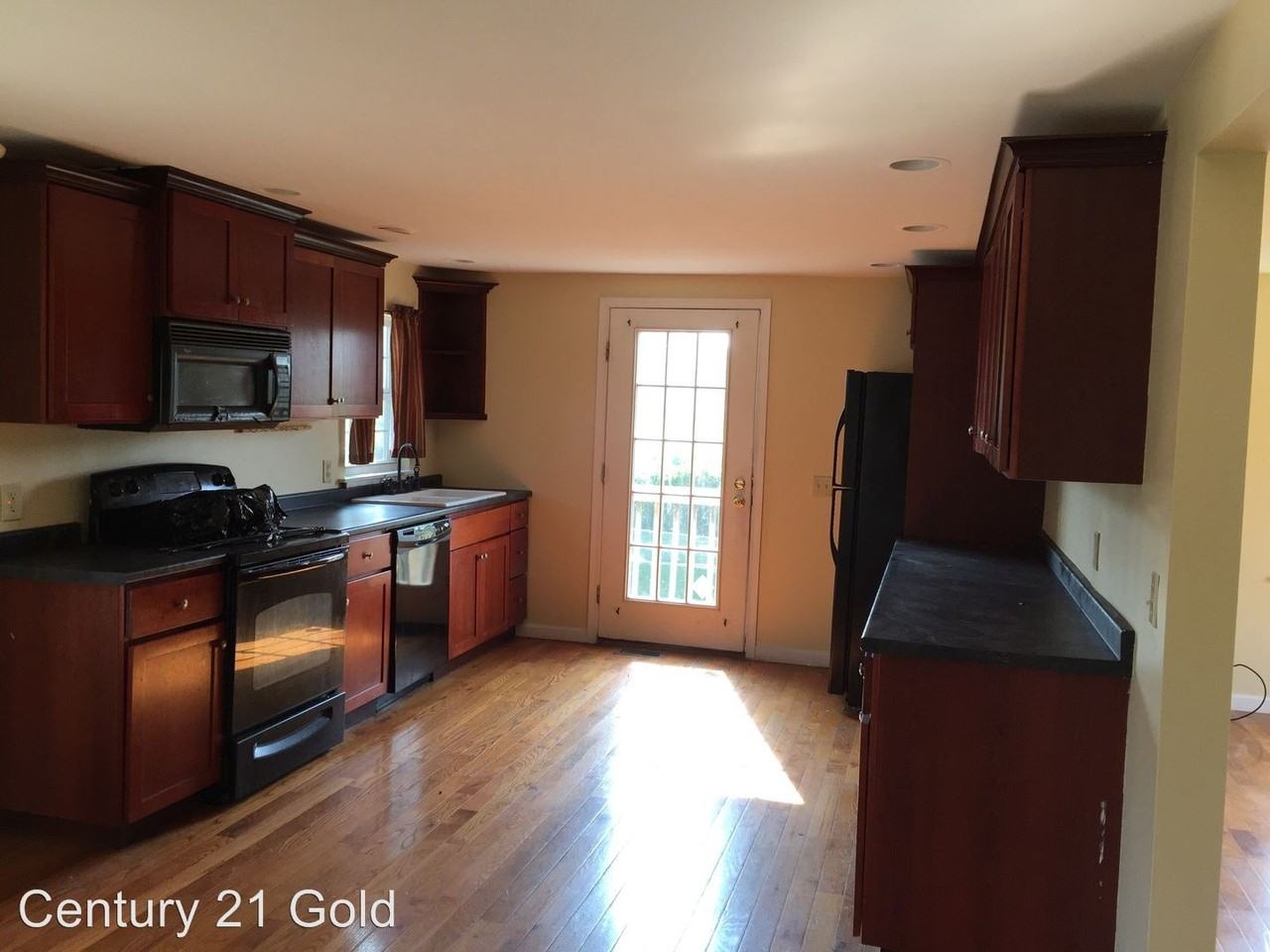 15 Richmaiden Rd - Photo 3 of 6