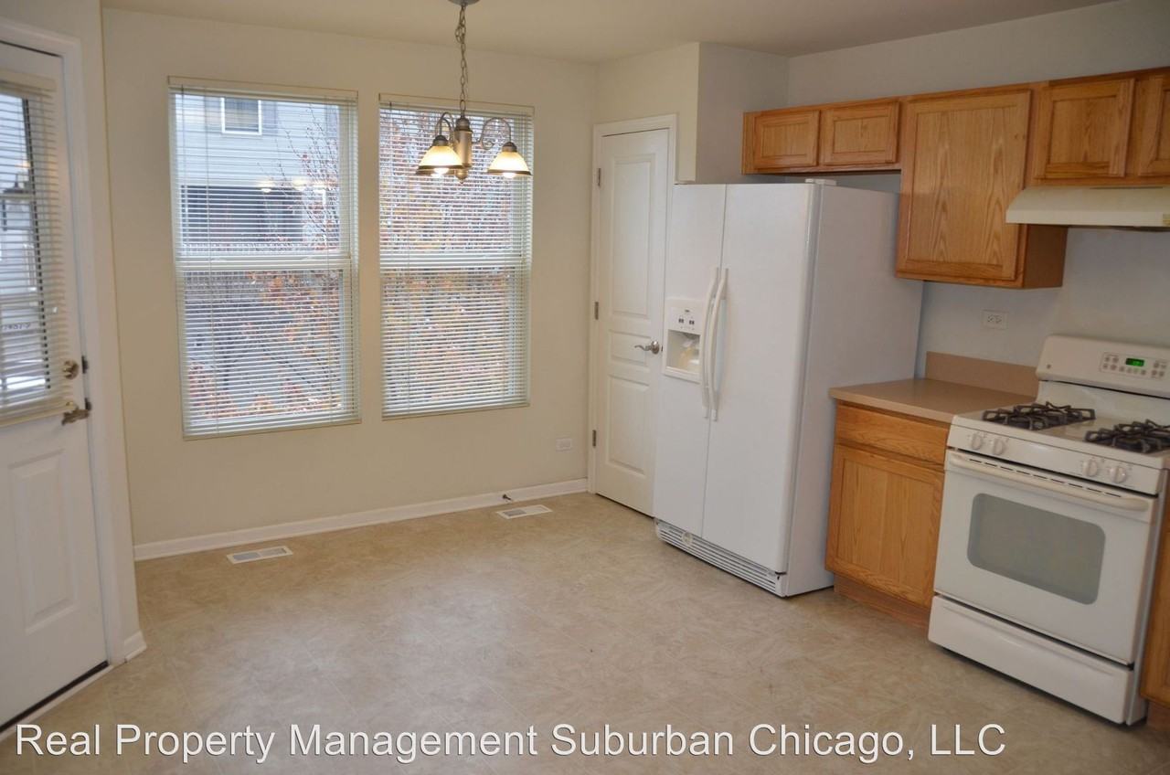 1453 Blackhawk Cir #4 - Photo 2 of 14