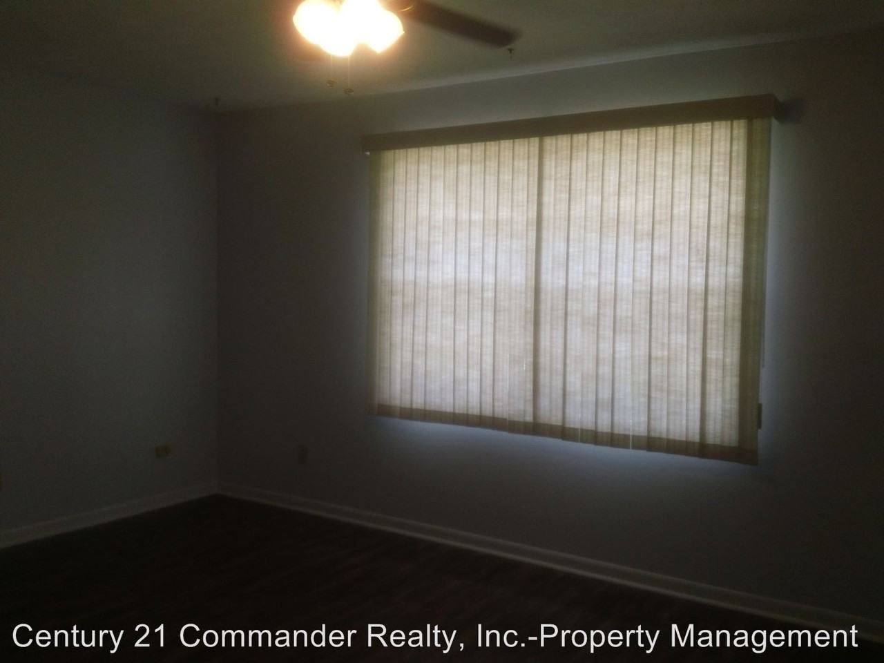 911 Bradford Cir - Photo 3 of 9