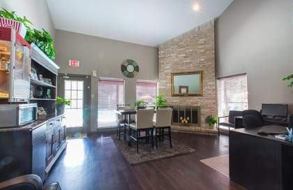 Altmonte Apartments - Photo 3 of 7