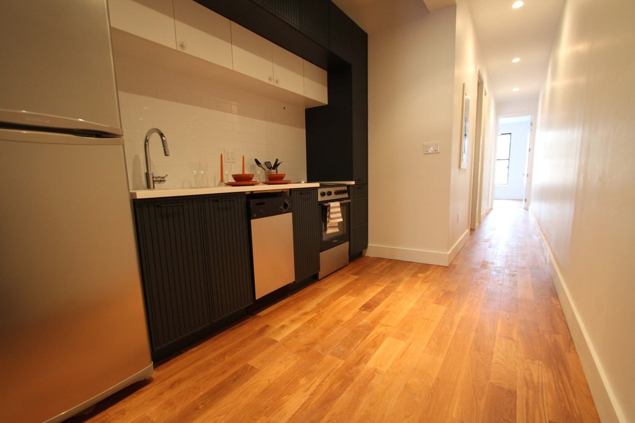 858 Hancock Street #2R - Photo 2 of 11