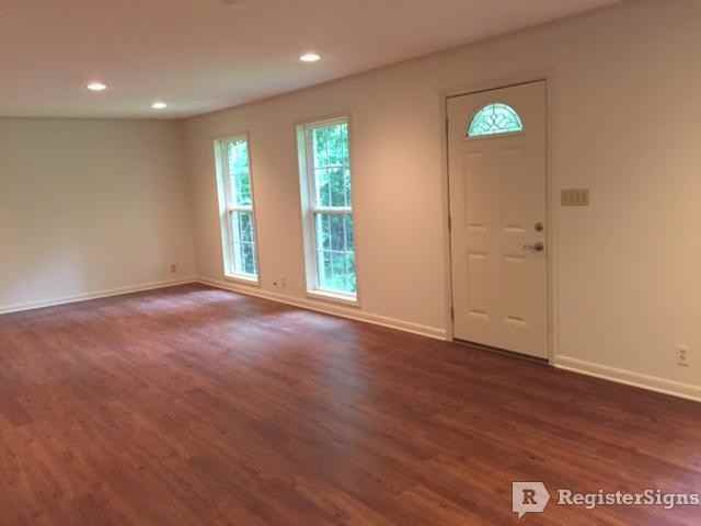 102 Greer St - Photo 2 of 9