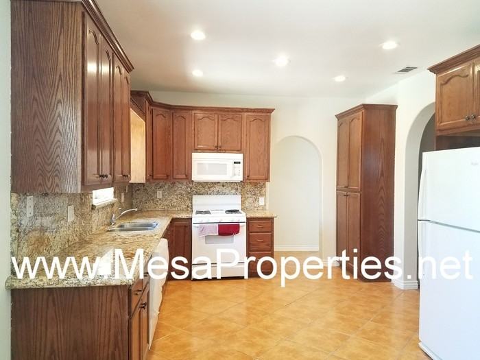 14794 Columbine St - Photo 2 of 14