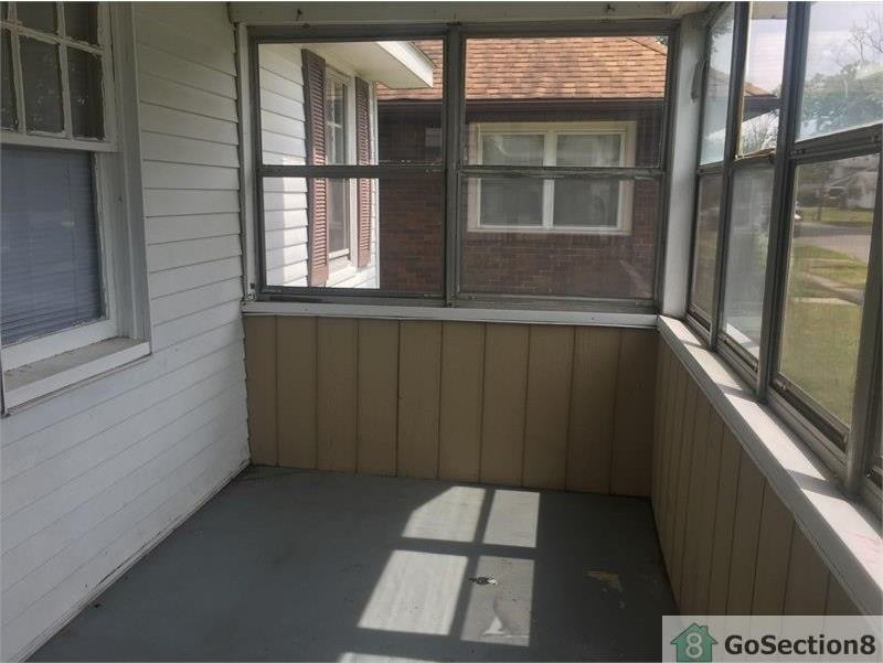 2525 Prast Blvd - Photo 2 of 12