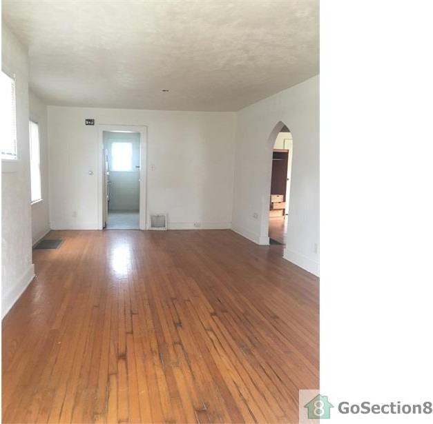 2525 Prast Blvd - Photo 3 of 12