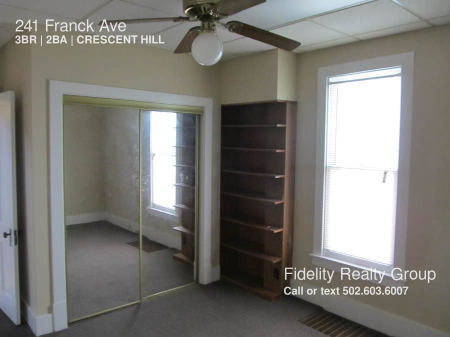 241 Franck Ave - Photo 3 of 28