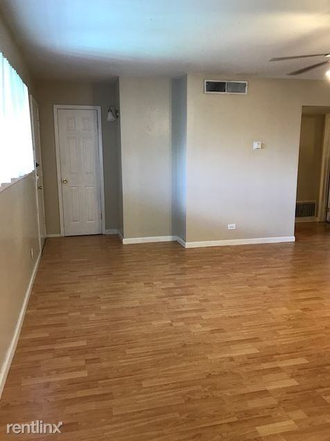 1803 W Gramercy Pl - Photo 3 of 9