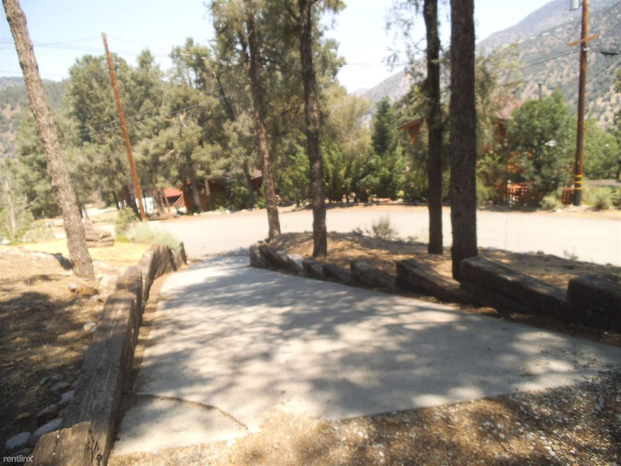 13900 Yellowstone Dr - Photo 3 of 35