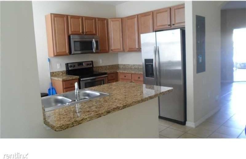 2851 W Prospect Rd #906 - Photo 3 of 14