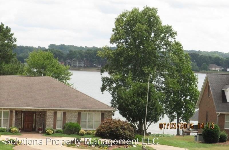 312 Cross Creek Dr - Photo 2 of 16