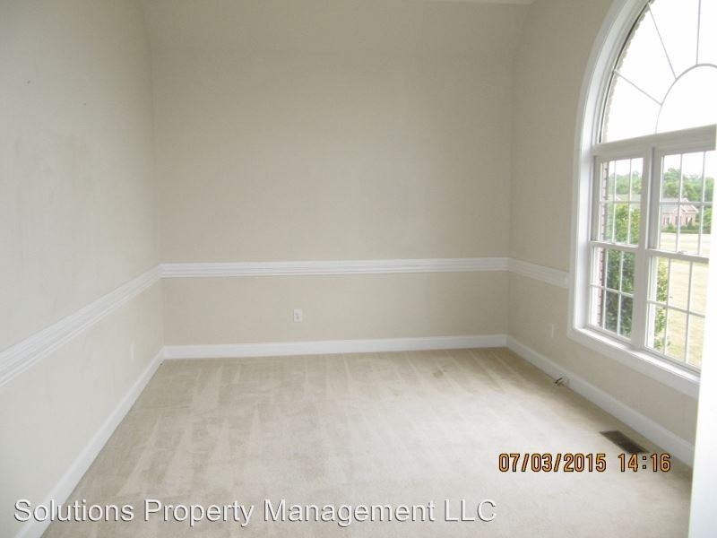 312 Cross Creek Dr - Photo 3 of 16