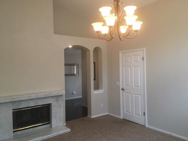 4110 Salmon Creek Ln - Photo 3 of 8