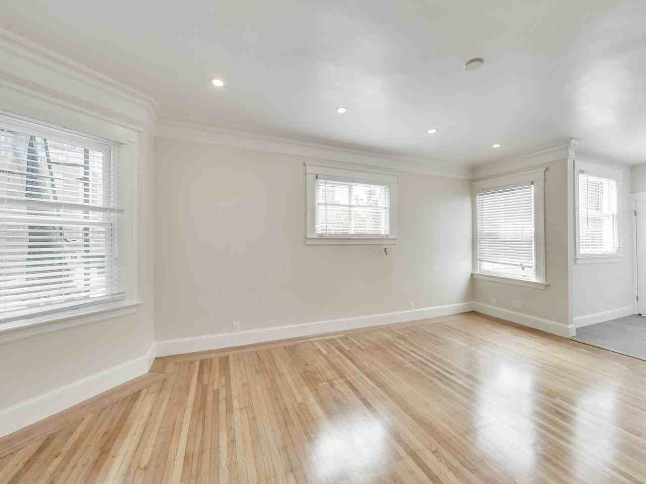 1415 Clay St - Photo 3 of 14