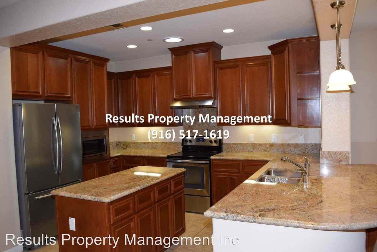 1457 Marseille Ln - Photo 3 of 9
