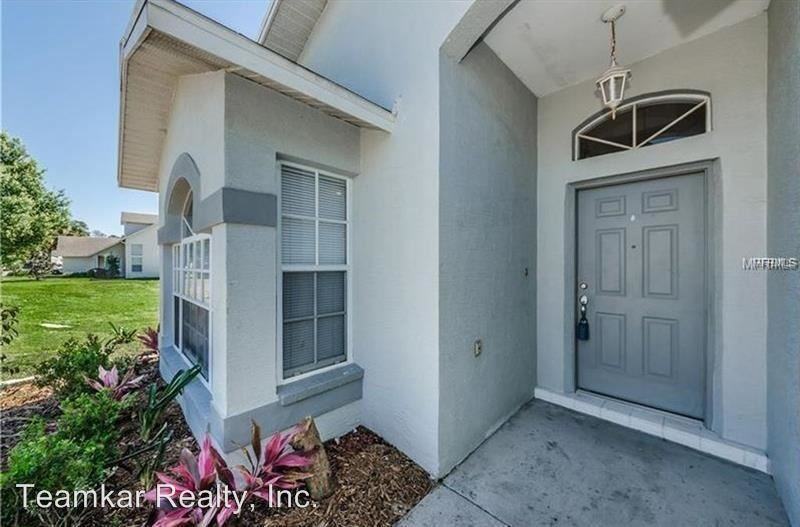 10816 New Brighton Ct - Photo 2 of 12