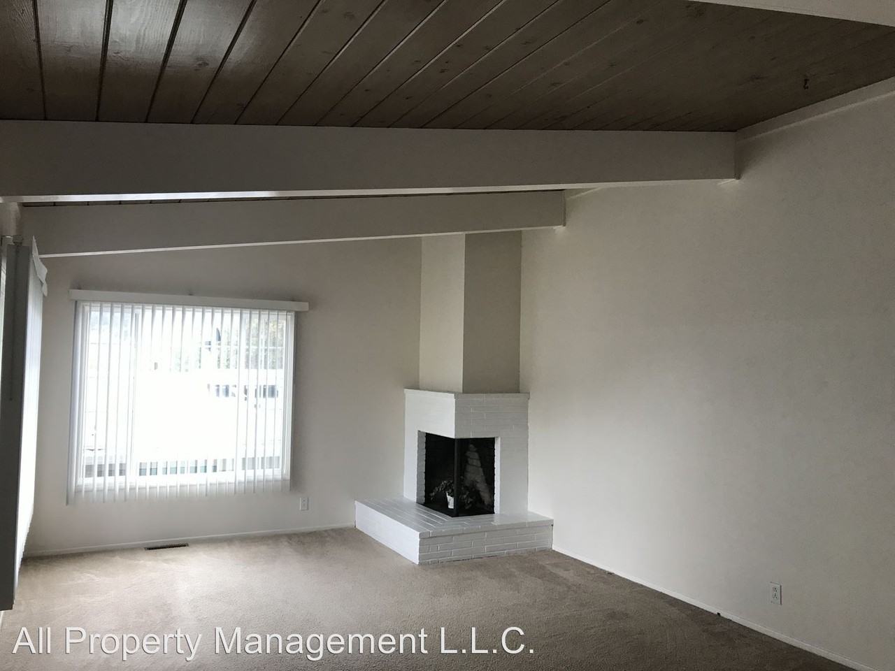 229 Hillside Dr - Photo 3 of 20