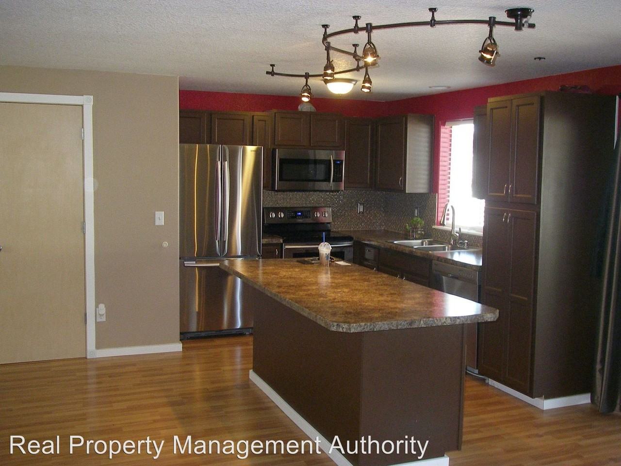 3200 Lavina St - Photo 2 of 13