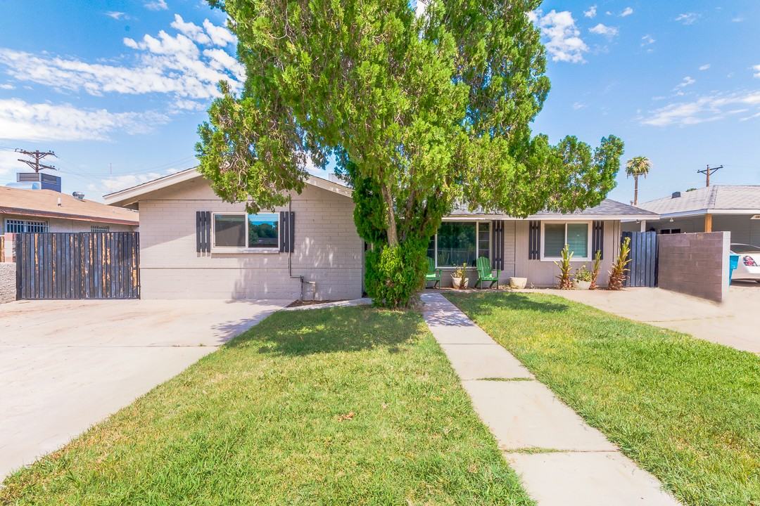 3814 E Oak St - Photo 2 of 38