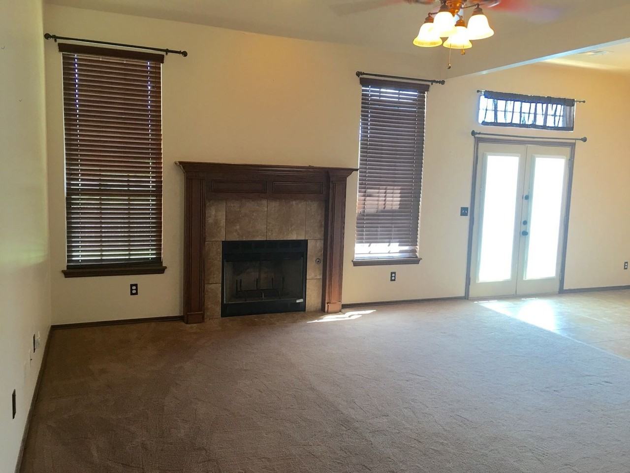 12100 SW 18th St - Photo 3 of 26