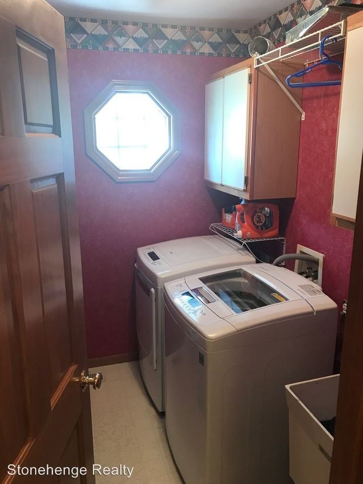 8043 Lea Ct - Photo 3 of 16