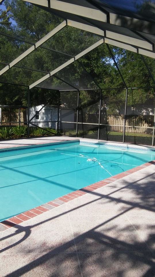 102 Queens Cir - Photo 2 of 38