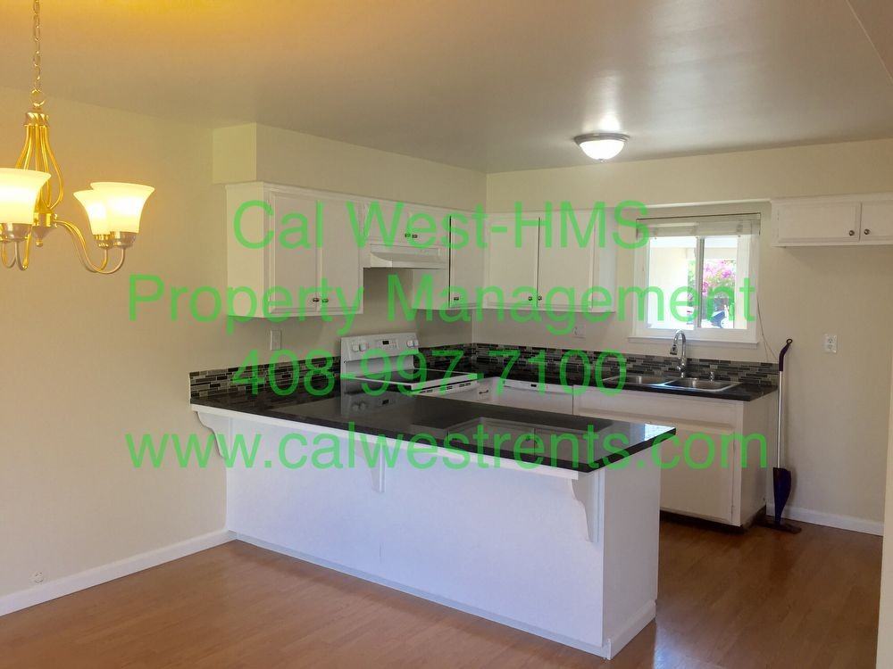 2350 Pauline Dr - Photo 3 of 13