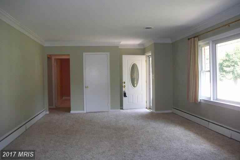 1404 Devils Reach Rd - Photo 2 of 30