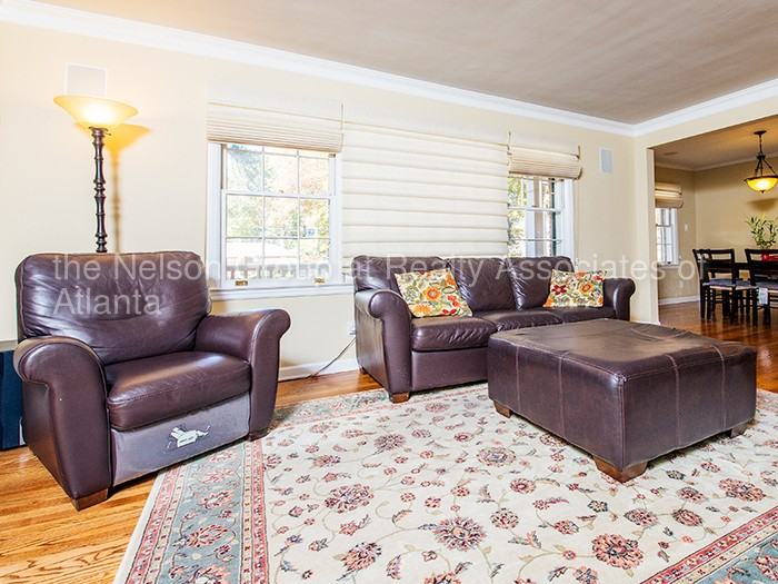 822 Pinetree Dr - Photo 3 of 23
