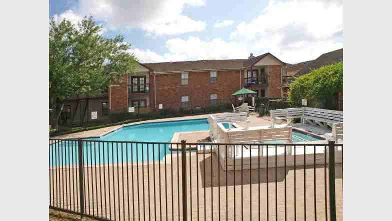 Cimarron Landing - Photo 3 of 15