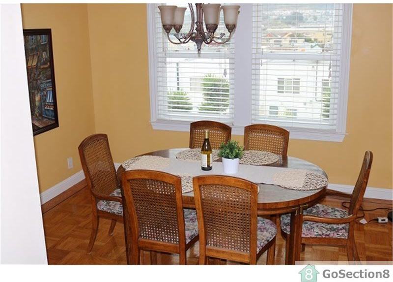 1151 Palou Ave - Photo 2 of 24