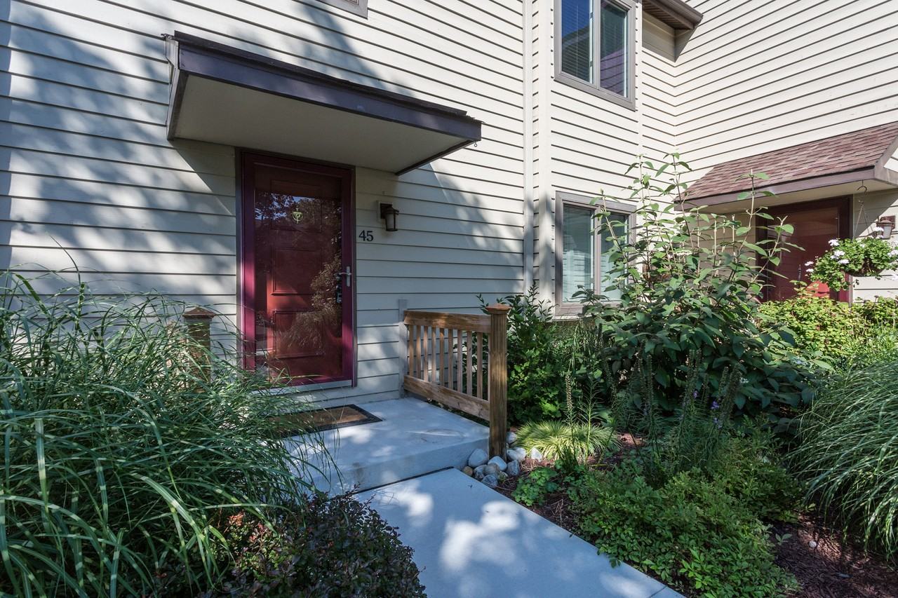 45 Parchment Dr - Photo 2 of 25