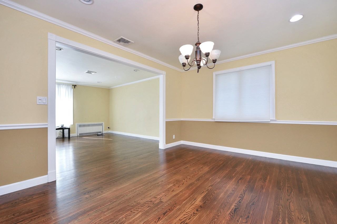 34 Marjorie Terrace - Photo 3 of 19