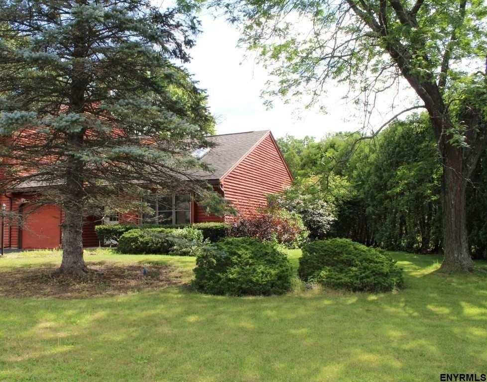 241 Woodscape Dr - Photo 2 of 24