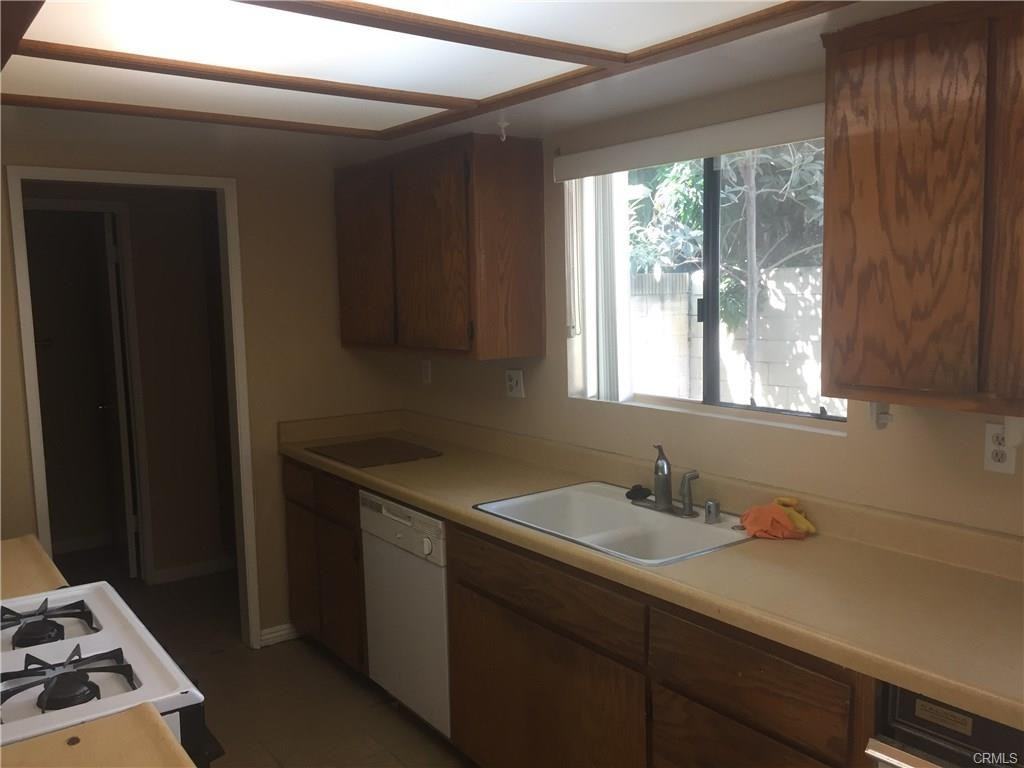 741 Claraday St - Photo 2 of 20