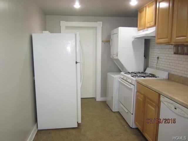 77 Jefferson St - Photo 2 of 13