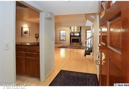 3130 Montrose Ave #107 - Photo 2 of 18