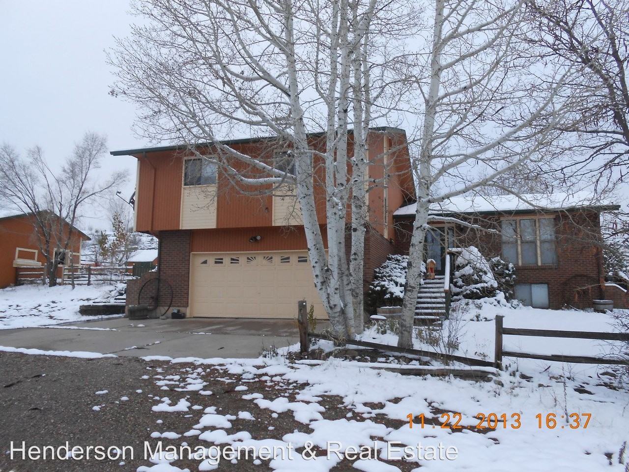 213 Colt Dr - Photo 2 of 23