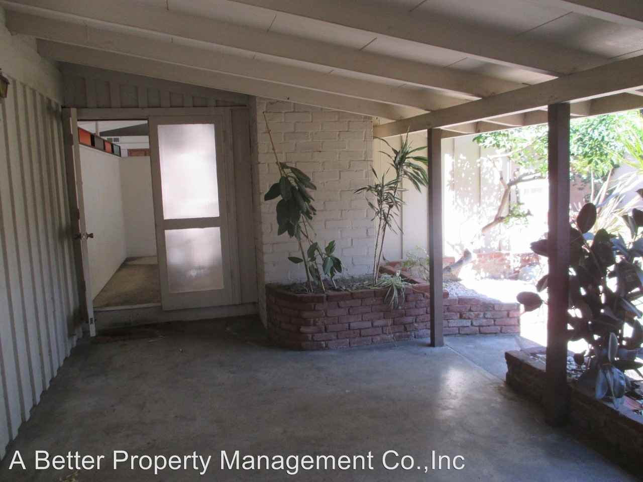 3041 Lees Ave - Photo 3 of 32