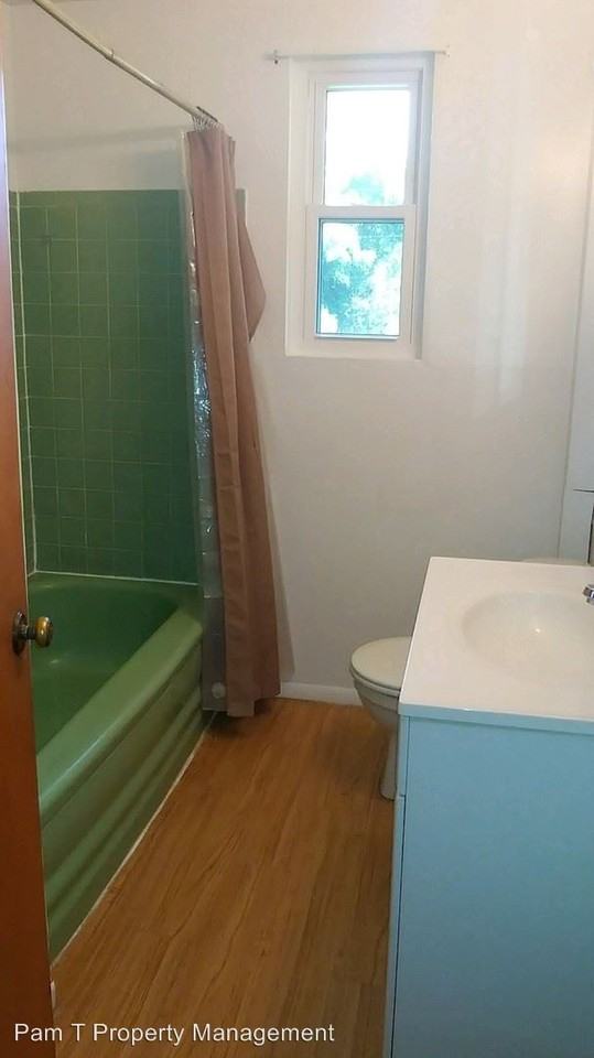 209 Chatham St - Photo 3 of 3