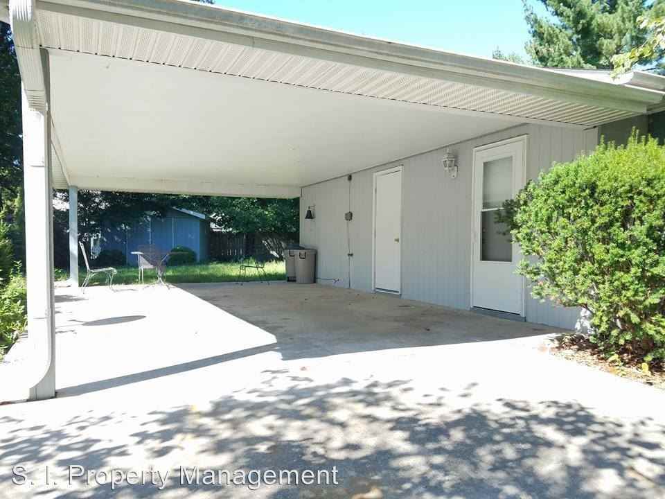 312 S Plover Dr - Photo 2 of 16