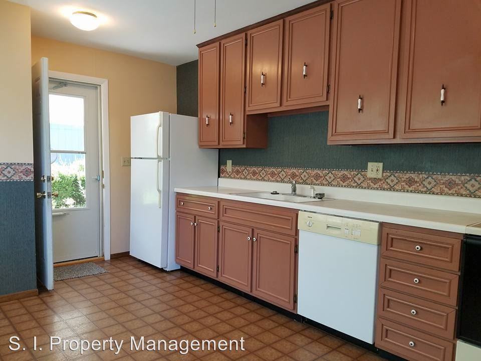 312 S Plover Dr - Photo 3 of 16