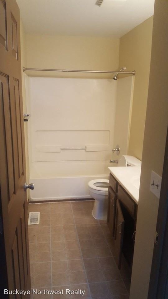 313 Sherman St - Photo 3 of 5