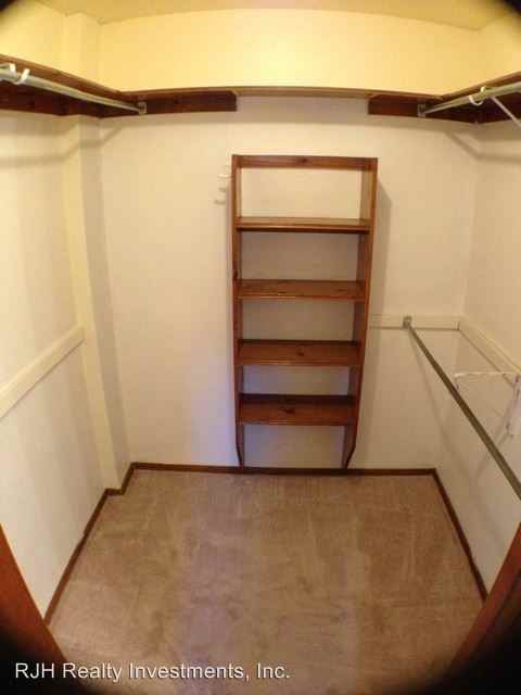 33 Springfield Dr - Photo 2 of 24